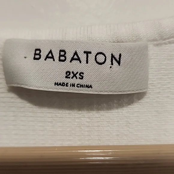 P.18 Aritzia Babaton Knit White V Neck Tank size 2XS - Picture 2 of 4